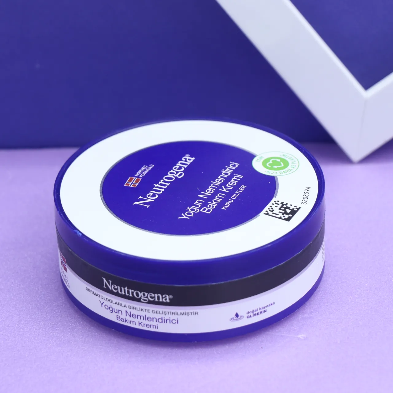 کرم  مرطوب کننده کاسه ای  ۲۰۰میل لیتر