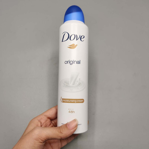 اسپری داو dove رایحه شیر و بچه ۲۵۰ میلی لیتر