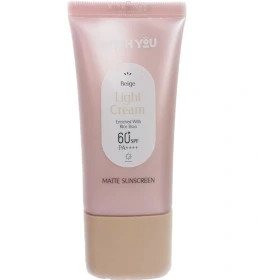 کرم ضد آفتاب ویت یو مدل مات رنگی بژ طبیعی SPF ۶۰ حجم ۵۰ میلی لیتر